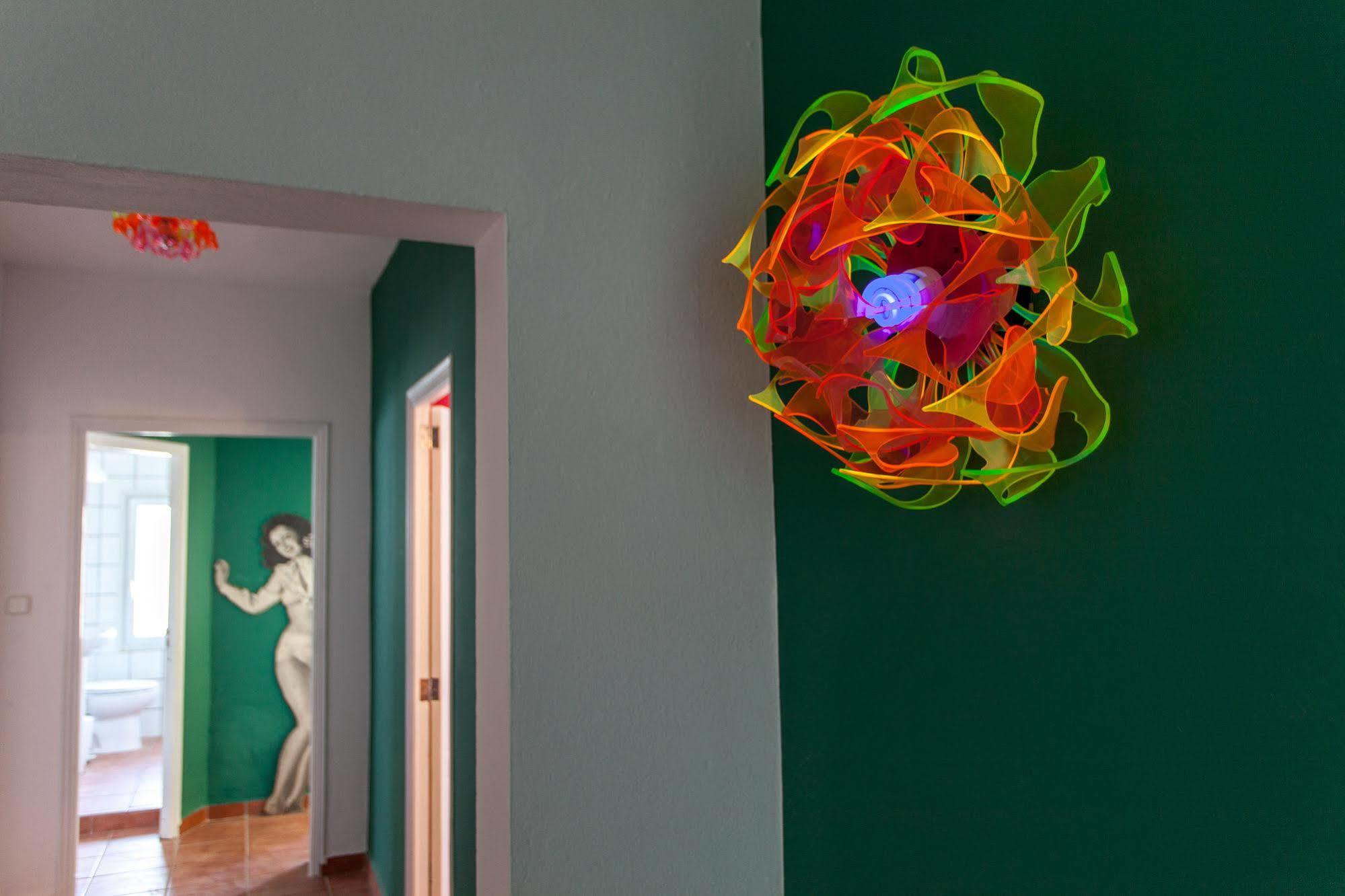 Cosmos Grand Hostal Sant Francesc de s'Estany Esterno foto